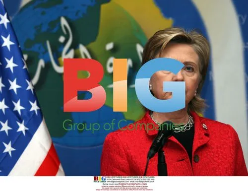 Clinton Meets Iraqi PM in Baghdad