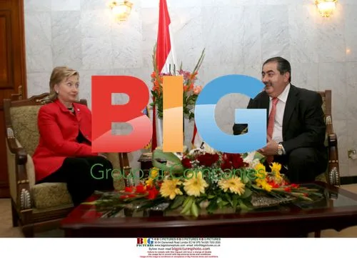 Clinton Meets Iraqi PM in Baghdad