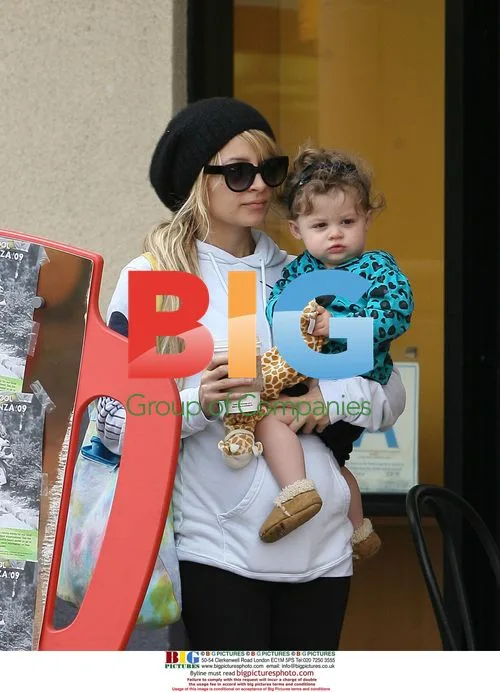 Nicole Richie and daughter Harlow Madden