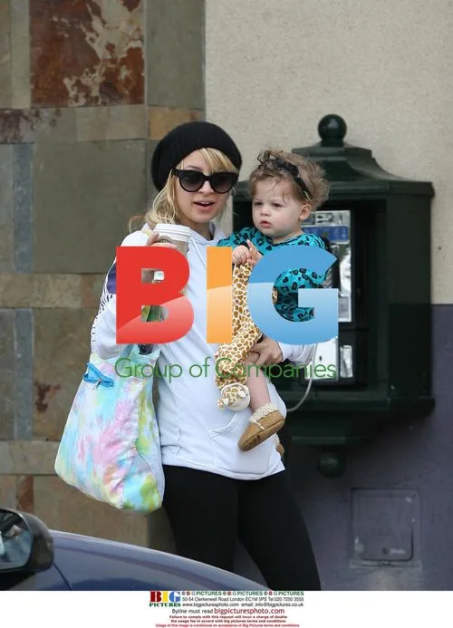 Nicole Richie and daughter Harlow in LA
