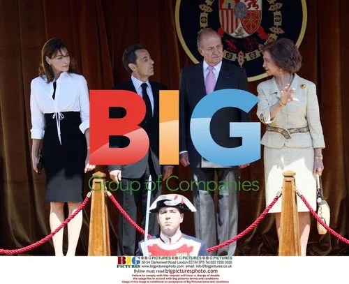 Sarkozy and Bruni visit Spanish royals