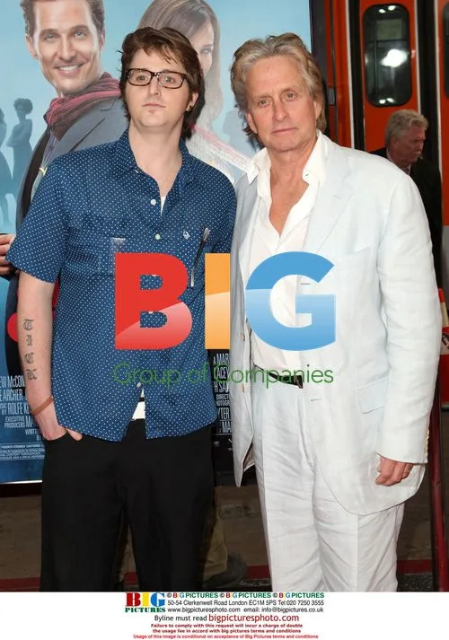 MICHAEL DOUGLAS and son CAMERON at Ghosts Of Girlfriends Past premiere