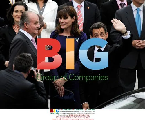 Queen Sofia, Carla Bruni, Sarkozy visit Prado Museum