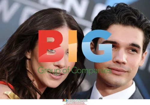 Lynn Collins and husband Steven Strait at "X-Men Origins: Wolverine" premiere