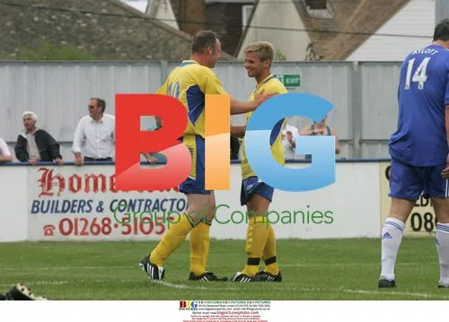 Jeff Brazier plays in Canvey Island FC vs Chelsea Legends charity match