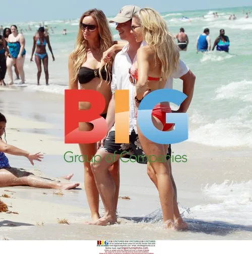 Lauren Pope and Kellie Acreman in Miami