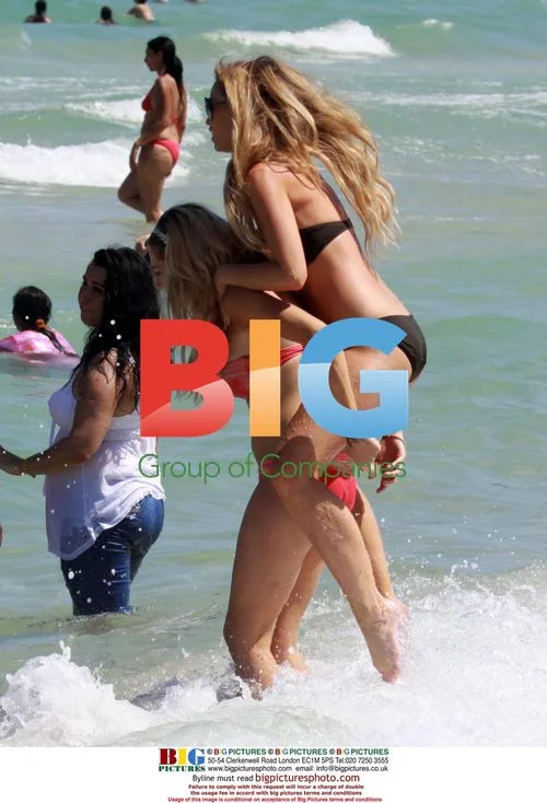 Lauren Pope and Kellie Acreman in Miami