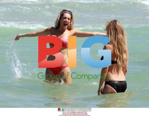 Lauren Pope and Kellie Acreman in Miami
