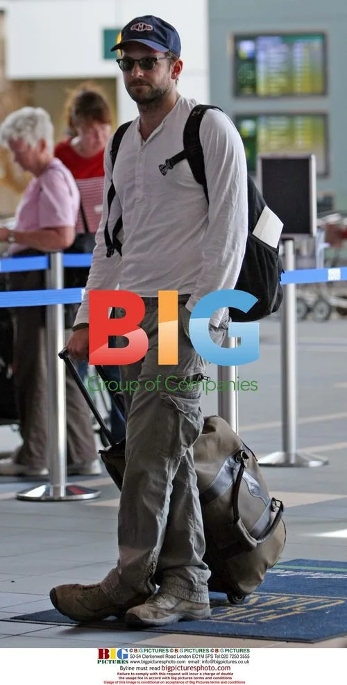 Bradley Cooper Arrives at YVR