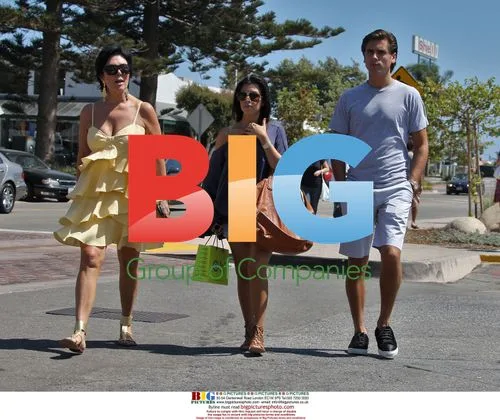 Kardashians and Disick out shopping in Malibu
