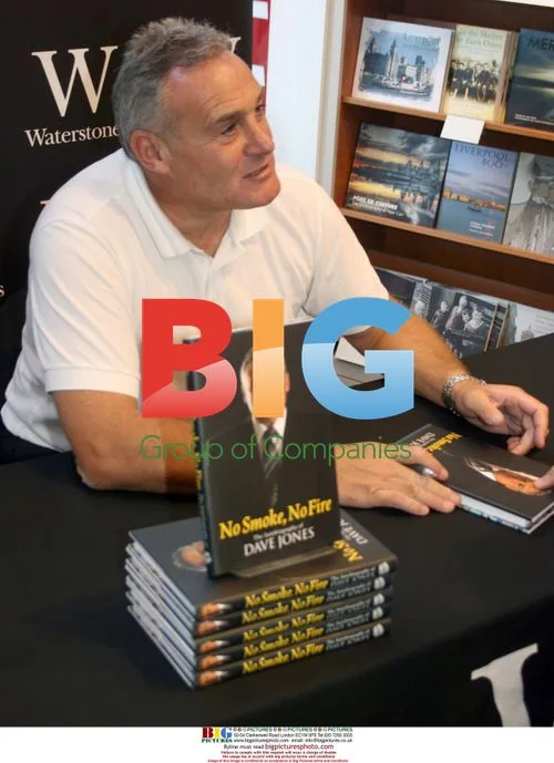 Dave Jones Book Signing in Liverpool