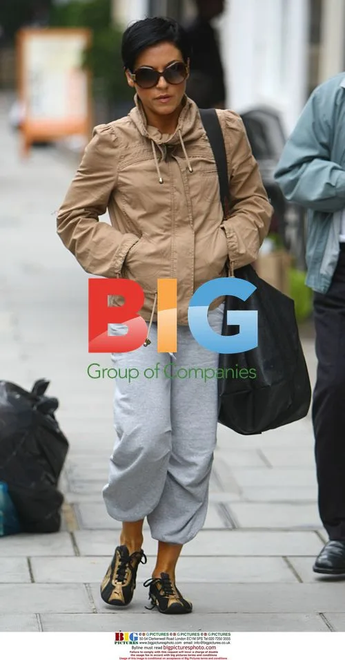 Jessie Wallace Visits Gym in North London