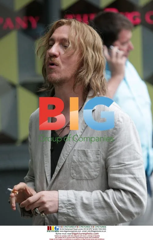 Colin Farrell and David Thewlis shoot scenes for London Boulevard