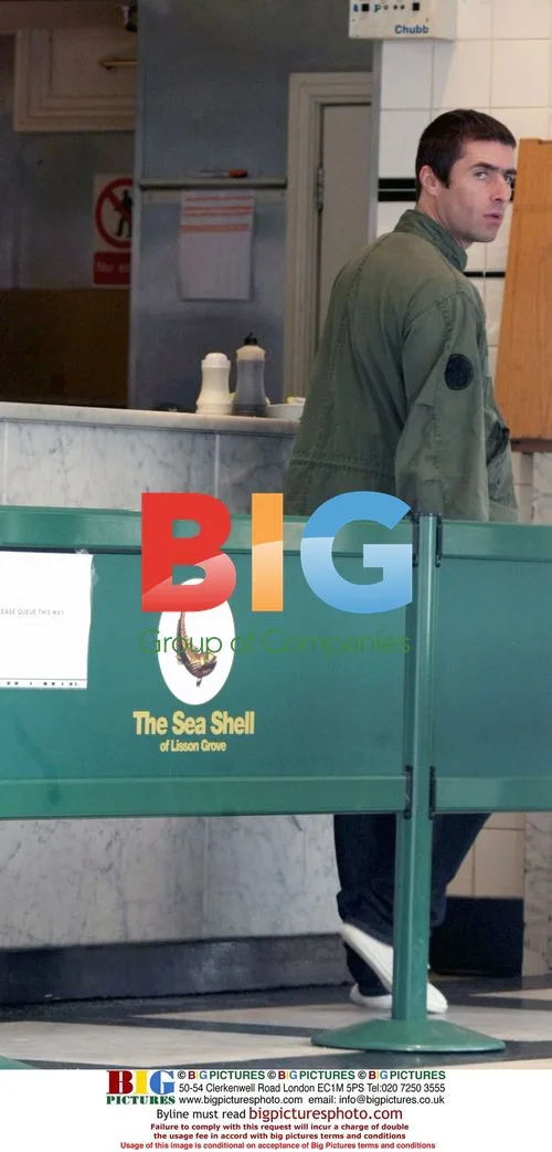 Liam Gallagher spotted at fish and chip shop