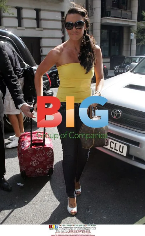 Michelle Heaton Arrives at Mayfair Hotel