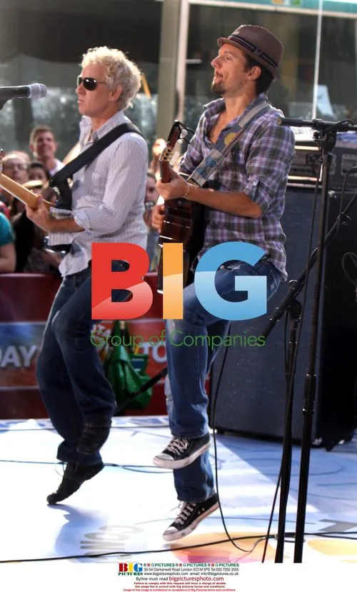 Jason Mraz performs at Today Show in NYC