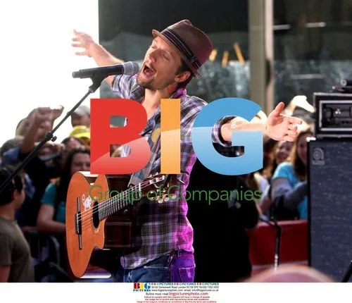 Jason Mraz Performs at Today Show