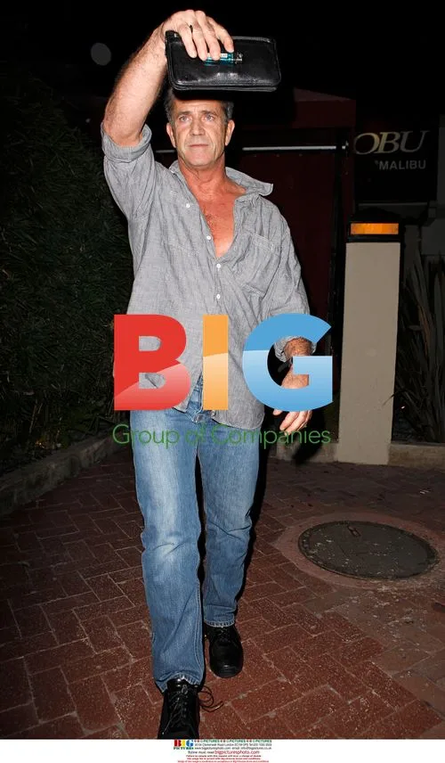 Mel Gibson Leaving Nobu in LA