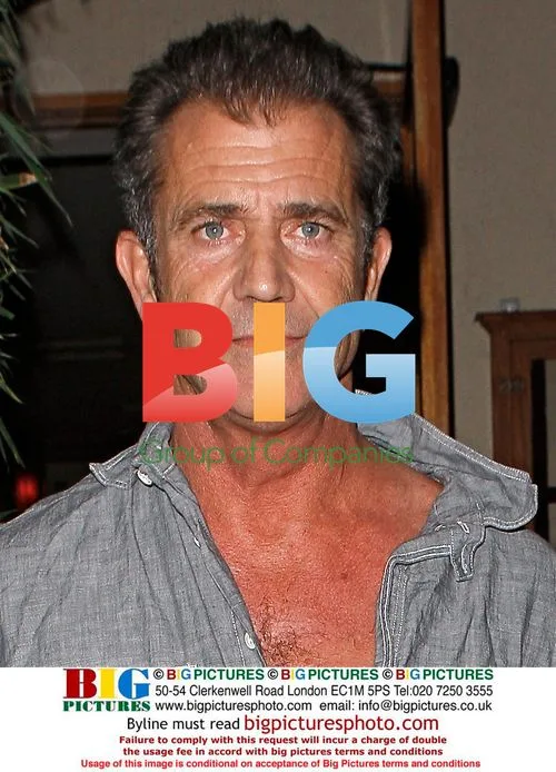 Mel Gibson Leaves Nobu in LA