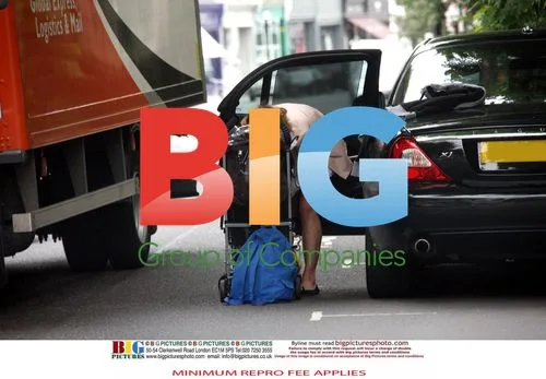 Billie Piper avoids truck near miss