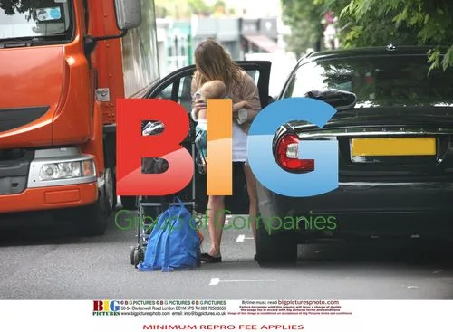 Billie Piper narrowly avoids truck with baby