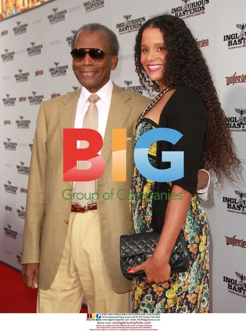 Sidney Poitier & daughter Sydney attend 'Inglourious Basterds' premiere