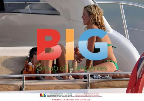 Kate Moss, Lily Allen, and Lila Grace in St Tropez