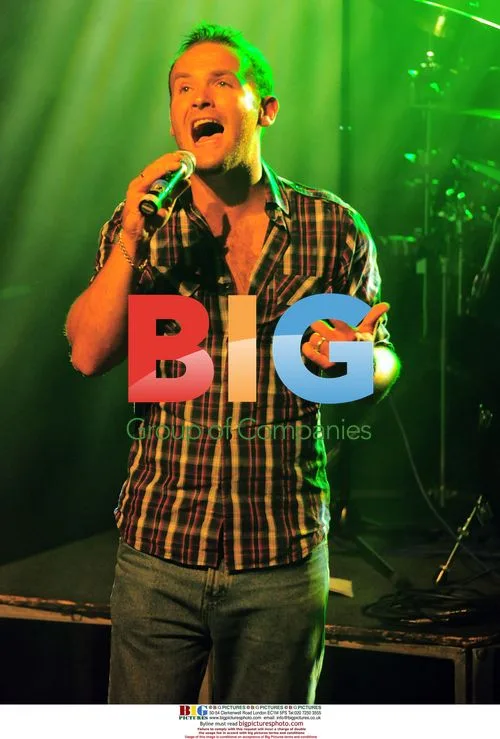 Kevin Simm performs at 'Showcase Live!' in London