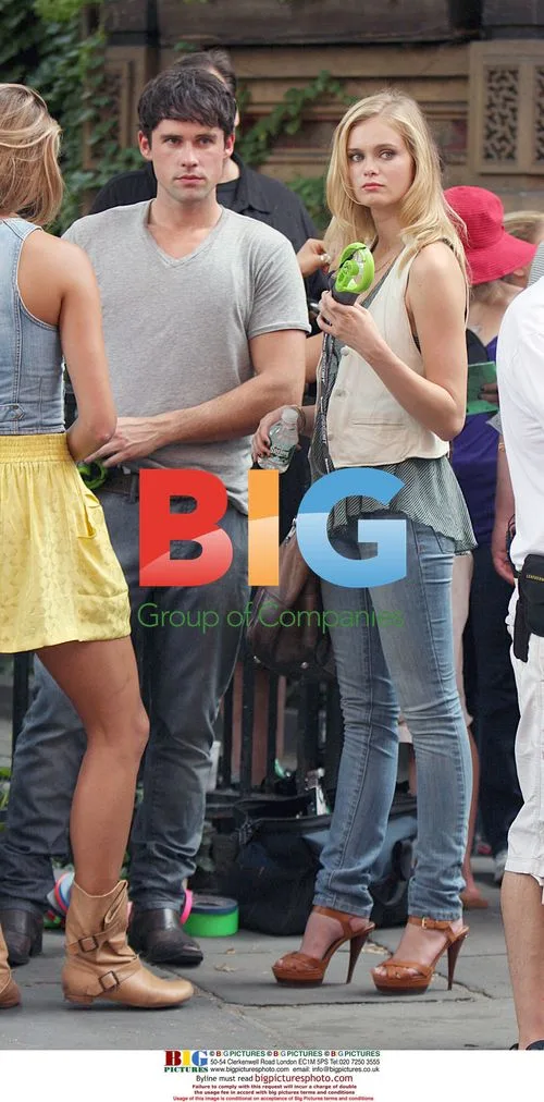 Sara Paxton and Ben Hollingsworth on 'The Beautiful Life' set