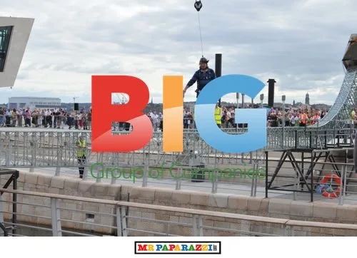 James May builds Meccano bridge