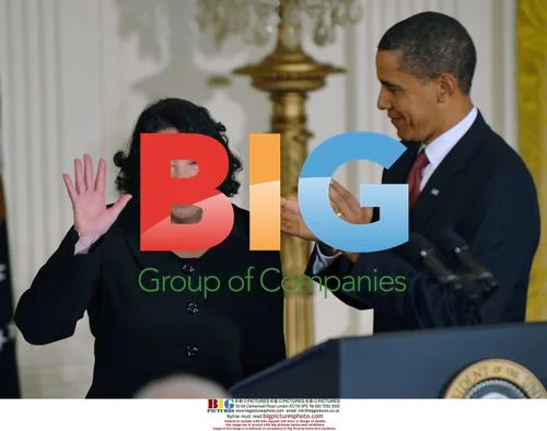 Obama Embraces Justice Sotomayor