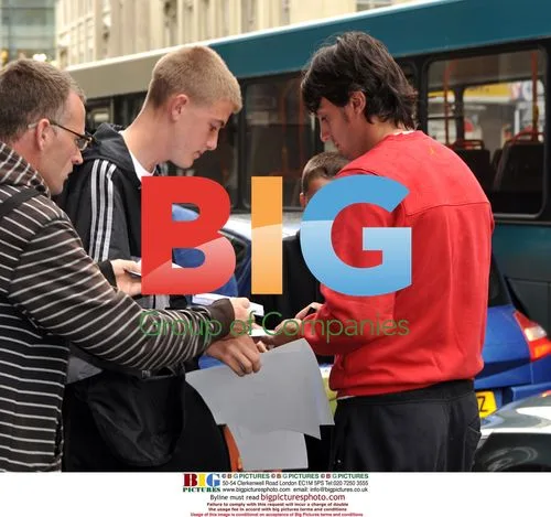 Alberto Aquilani signs autographs at Anfield