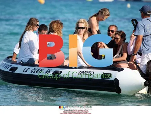 Karen Mulder and Lou Doillon in Saint Tropez