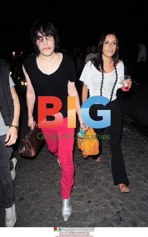 Noel Fielding Leaves Vibe with Female Friend