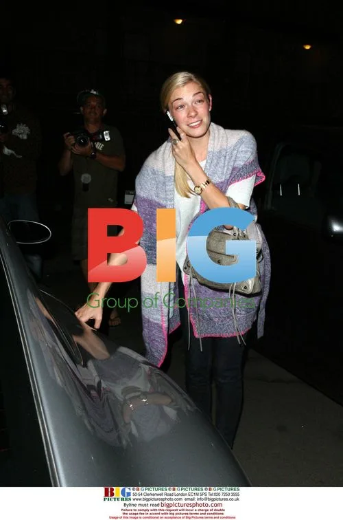 LeAnn Rimes goes to dinner in LA