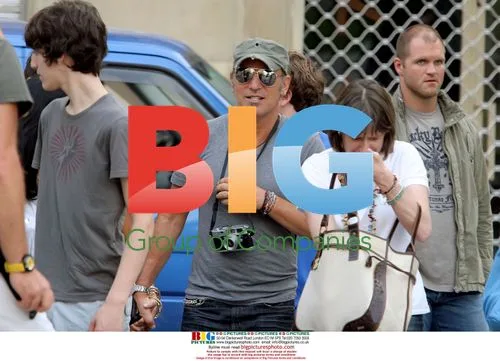 Bruce Springsteen and family explore San Sebastian
