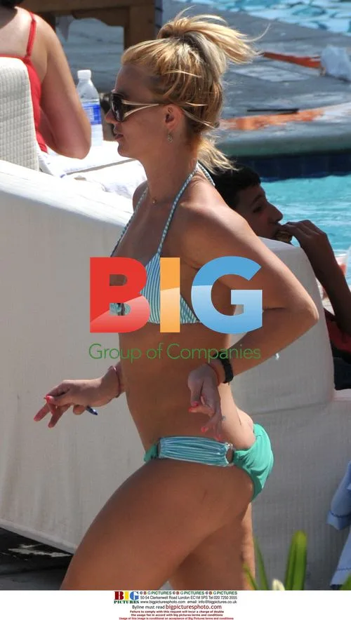 Britney Spears and sons at Ritz-Carlton pool