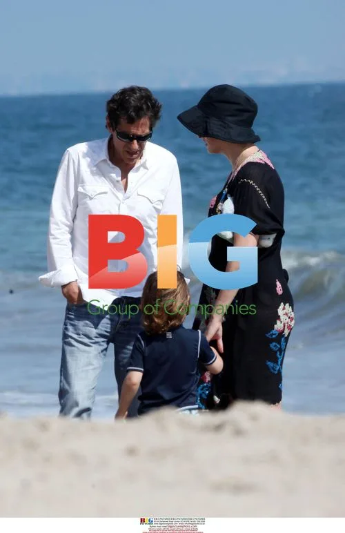 Linda Evangelista with son and rumored beau
