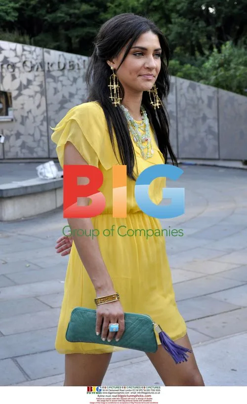 Jessica Szohr on 'Gossip Girl' set, NYC