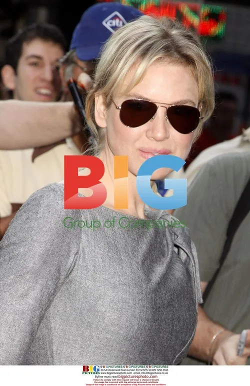 Renee Zellweger Arrives for 'Good Morning America'
