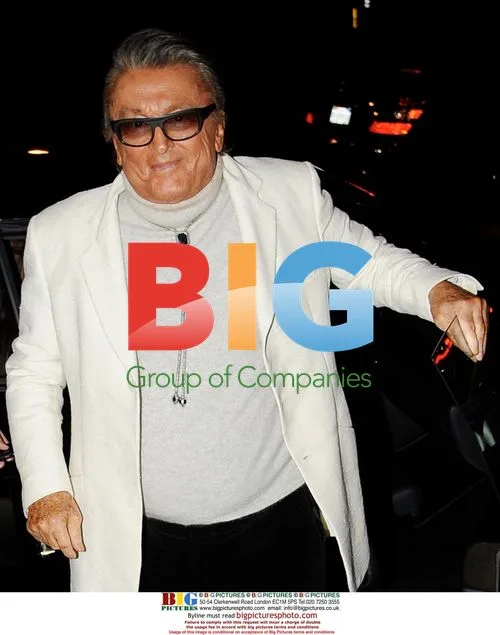 Celebrities arrive at Boa Restaurant, LA