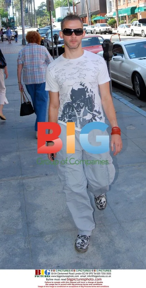 Dominic Monaghan leaves Medical Plaza in Beverly Hills