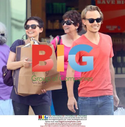 Ginnifer Goodwin and Joey Kern Lunch at Bulan
