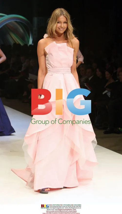Jennifer Hawkins at Myer fashion show