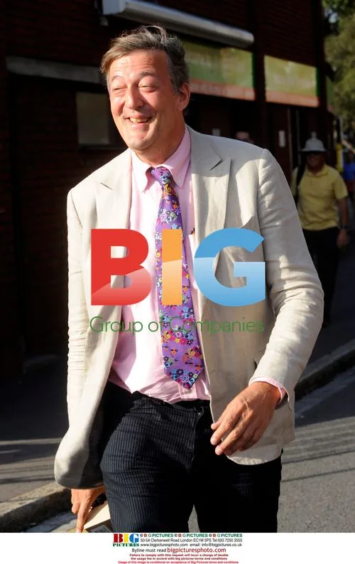 Celebrities Leaving The Oval After The Ashes