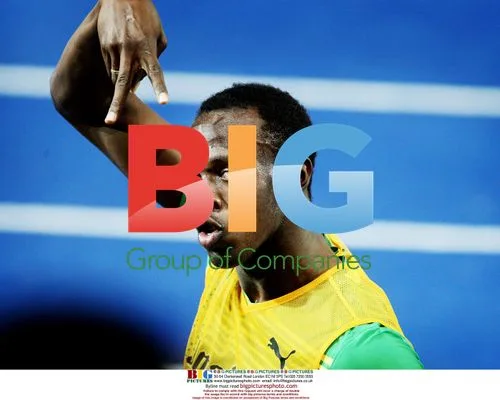 Usain Bolt wins 200m at 2009 World Championships