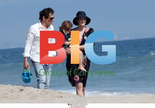 Linda Evangelista with son and Peter Morton