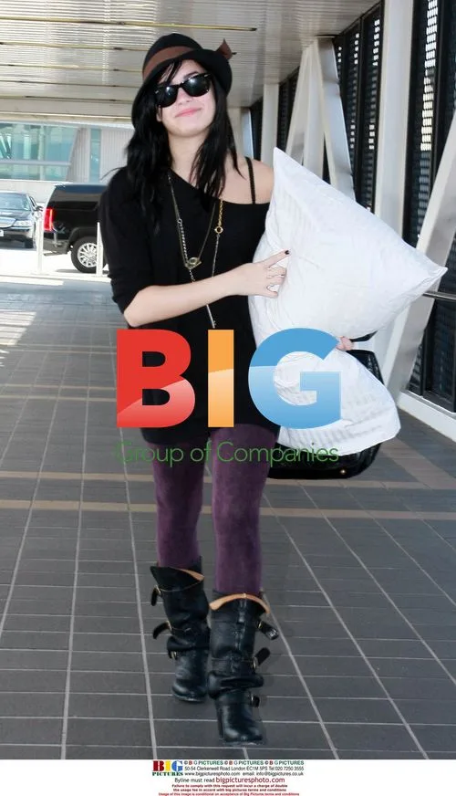 Demi Lovato at Los Angeles Airport