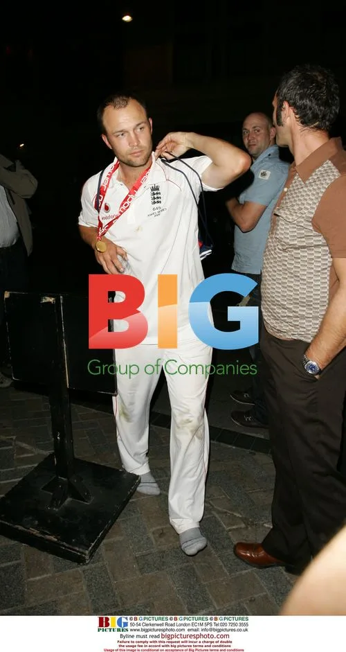 England cricketers return to hotel after Ashes win