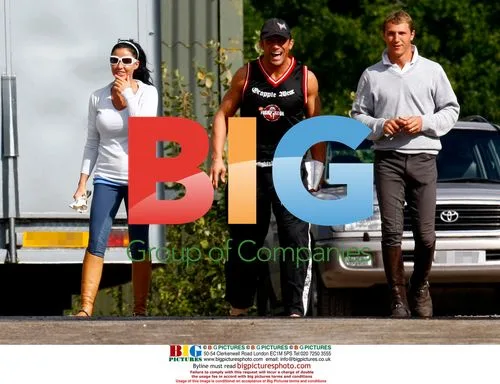 Katie Price & Alex Reid Arrive at Stables
